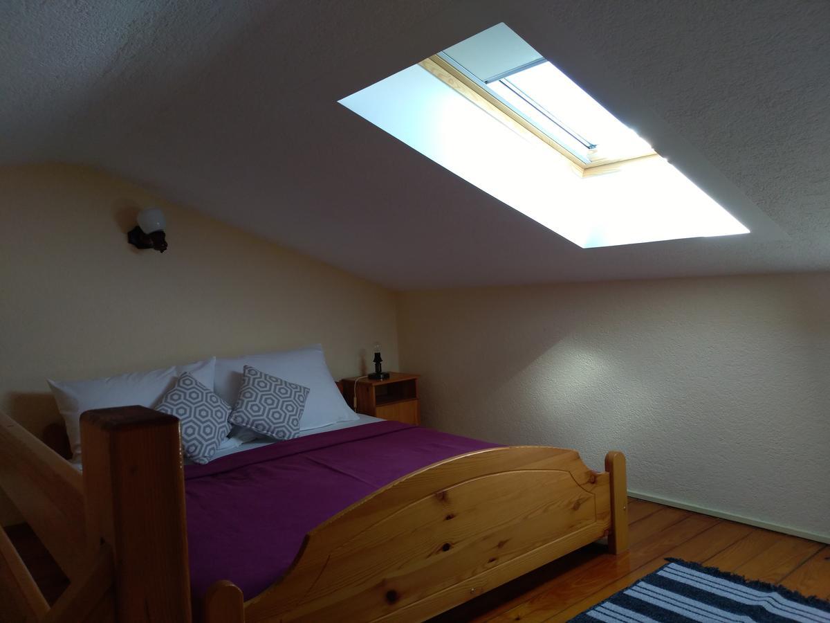 Apartments Davor Биоград на Мору Екстериор снимка